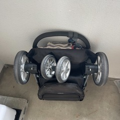 ベビーカー 3輪の画像