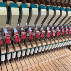 リフレッシュ済み中古ピアノ　KAWAI　カワイ　KU1D 木目艶消し　ライトオークの画像