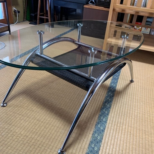 本日引取り希望！ニトリ製しっかりしたガラステーブル (カツキン