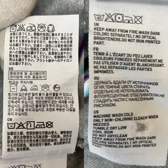 ユニクロUNIQLOメンズ男性用ポロシャツ紳士綿100%ボーダーグレー灰色系の画像