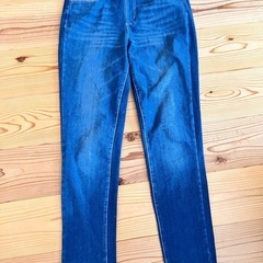 GU　ストレッチデニム3着まとめての画像