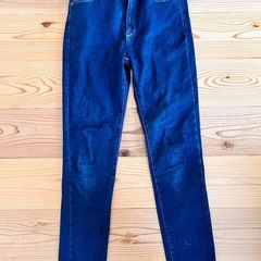 GU　ストレッチデニム3着まとめての画像