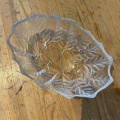 【引き取り限定】中古品　ガラス皿　リーフ　葉　の画像