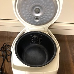 タイガー魔法瓶(TIGER) 炊飯器 3合 一人暮らし用 マイコン  炊きたて ホワイト JAI-R551Wの画像