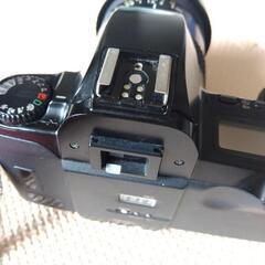 Canon EOS kiss 一眼レフ フィルムカメラ ズームレンズ   中古の画像