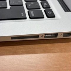 Mac book Airの画像