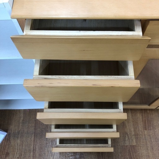 2枚扉5段引き出しキャビネットお売りします！！