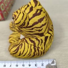 木目込み人形 虎の置物の画像