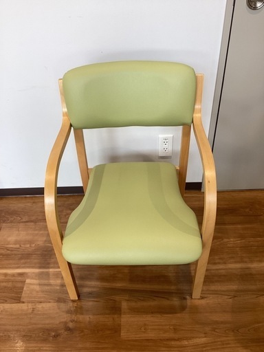 ダイニングチェア2脚セット【町田市再生家具】　251457
