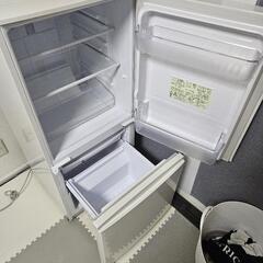 シャープ2ドア冷蔵庫の画像