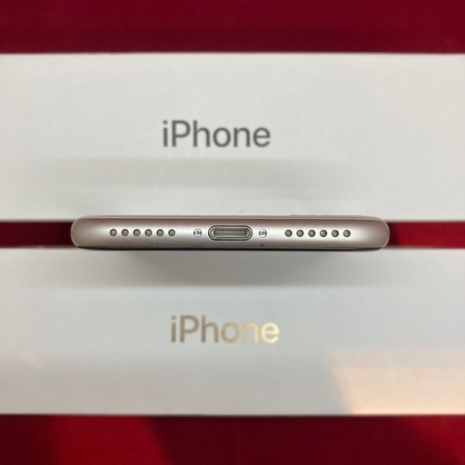 iPhoneSE3SIMフリー