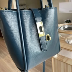 美品　SHEIN バッグの画像