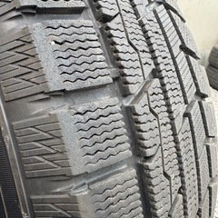 225/65/17冬トーヨーの画像
