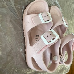 アプレレクール サンダル 18cmの画像