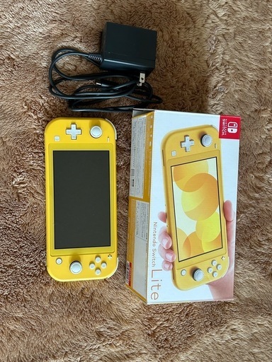 Nintendo Switch Lite イエロー 本体・箱・充電器付き