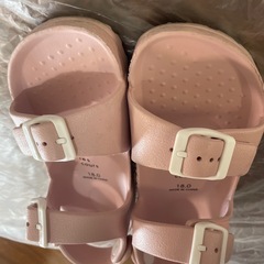 アプレレクール サンダル 18cmの画像