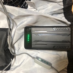 ベストタイプの空調服、3万Ahバッテリー付きの画像