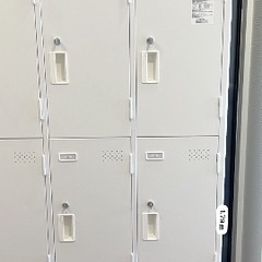 スチールロッカーの画像