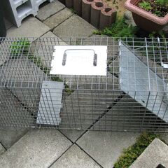中古【オリ 小動物捕獲用 おり 無料】８２Ｘ３１Ｘ２６ｃｍの画像
