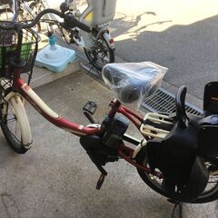 地域限定送料無料　ヤマハ　パスバビーアン　三人乗り　子供乗せ　12,3AH　赤白②　ギュットアニーズ　ビッケ　神戸市　電動自転車の画像