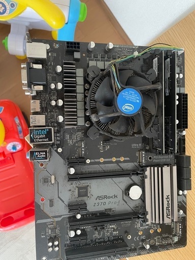 PCパーツ corei 3-8100k +asrock z370 pro+ram8g