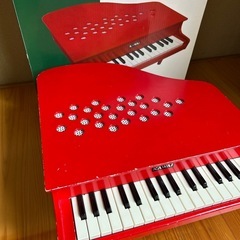 カワイ　ピアノ　木製の画像