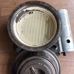 カセットコンロと燻製鍋セット（傷汚れ有り）の画像