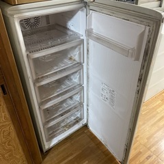 三菱電機冷凍庫の画像