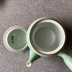 有田焼　福幸窯　急須１つと大きめ蓋付き湯呑み5客、小さめ湯呑み5客セットの画像