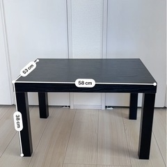 黒のローテーブルの画像