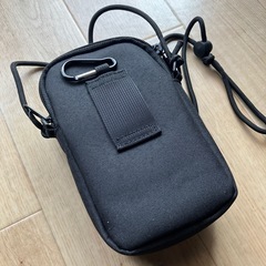 🌟新品未使用品です‼️ 小型で多機能なショルダーバック‼️カラビナ付きです‼️🤗の画像
