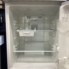 2010年製シャープ冷蔵庫（137L）の画像