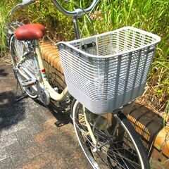 美品 中古自転車 BRIDGESTONE ブリヂストン ママチャリ 自転車 24インチ 軽量アルミボディー サドル新品交換済 鍵3つ付属 通勤 通学 近所のお出掛けなどにの画像