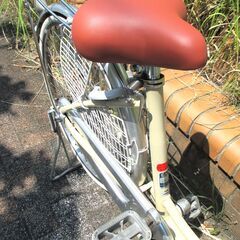 美品 中古自転車 BRIDGESTONE ブリヂストン ママチャリ 自転車 24インチ 軽量アルミボディー サドル新品交換済 鍵3つ付属 通勤 通学 近所のお出掛けなどにの画像