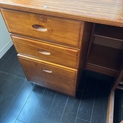 子供用 机 椅子の画像