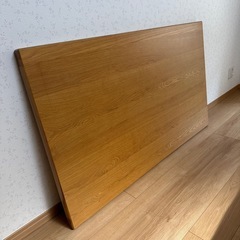 ダイニングテーブルの画像