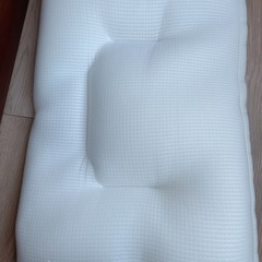 【ほぼ新品】エスメラルダ　枕　の画像