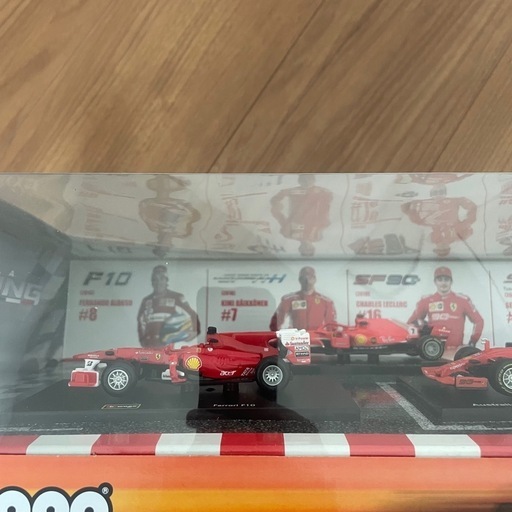 F1 フェラーリ　ミニカーセット