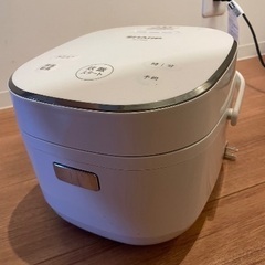 シャープ 炊飯器 KS-CF05B-Wの画像