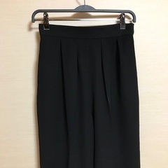 黒　裏地付き　パンツ　タックありの画像