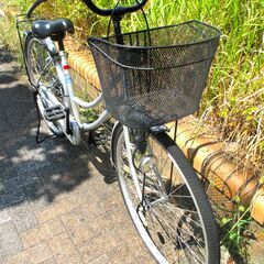 中古自転車 OASIS TOWNS ママチャリ 自転車 26インチ シルバー 通勤 通学 近所のお出掛けなどにの画像