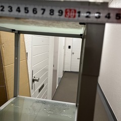 ガラス棚の画像