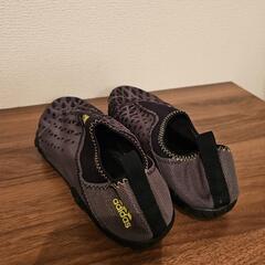 美品☆アディダス　Men'sマリンシューズの画像