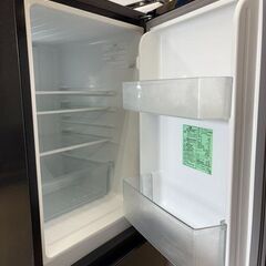 J2051【リユースのサカイ柏店】Hisense　ハイセンス　２ドア冷蔵庫　AT-RF150-BK　2020年製　クリーニング済み　参考価格：32,800円の画像