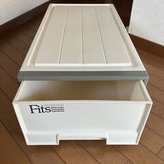 引き出し収納ケース４つの画像