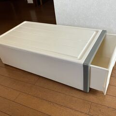 引き出し収納ケース４つの画像