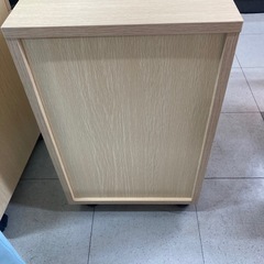 鍵付き　キャスター付きデスクワゴン  中古　リサイクルショップ宮崎屋　住吉店25.8.19の画像