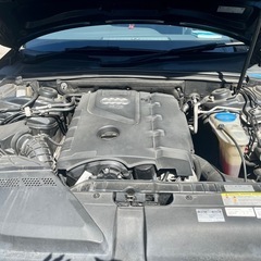 アウディ　A4 2.0T QUATTRO Sラインの画像