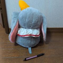 ダンボのぬいぐるみの画像