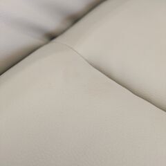 ジモティー見た！で5%OFF【2人掛けソファ】訳あり ニトリ ソファ Nシールド コウテイ3 合皮 ソファ 2Pソファ 2シーター：ベージュの画像